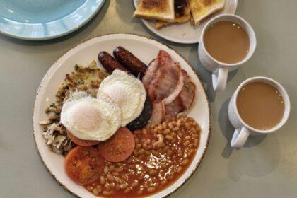 menu Broadway Cafe Muswell Hill review: a proper London full breakfast