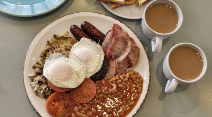 menu Broadway Cafe Muswell Hill review: a proper London full breakfast