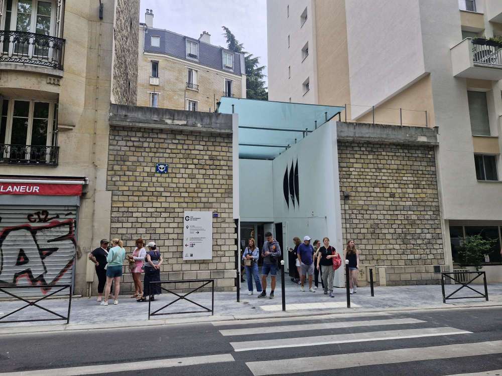 Paris Catacombs Guide