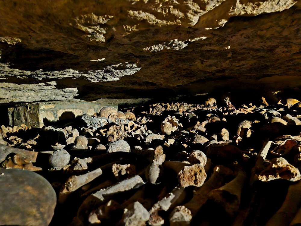 Paris Catacombs Guide