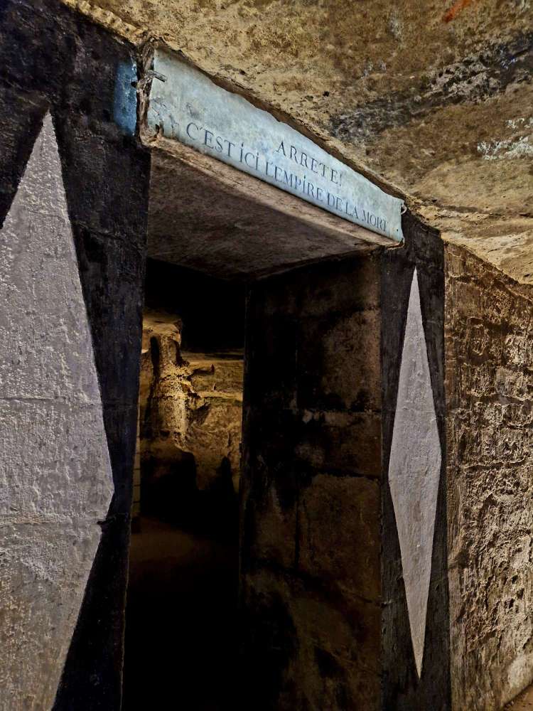 Paris Catacombs Guide
