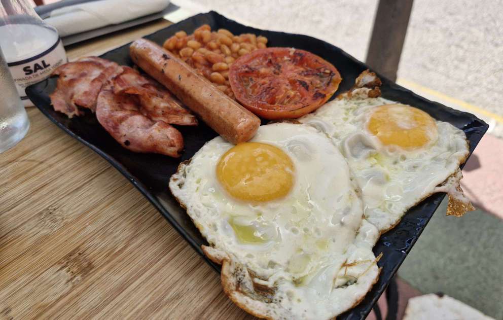 English breakfast Breakfast in Frigiliana: La Bocatería de Nuria Review