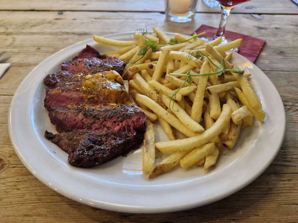 Blackbird Edinburgh Review: Food, Cocktails & Hidden Beer Garden