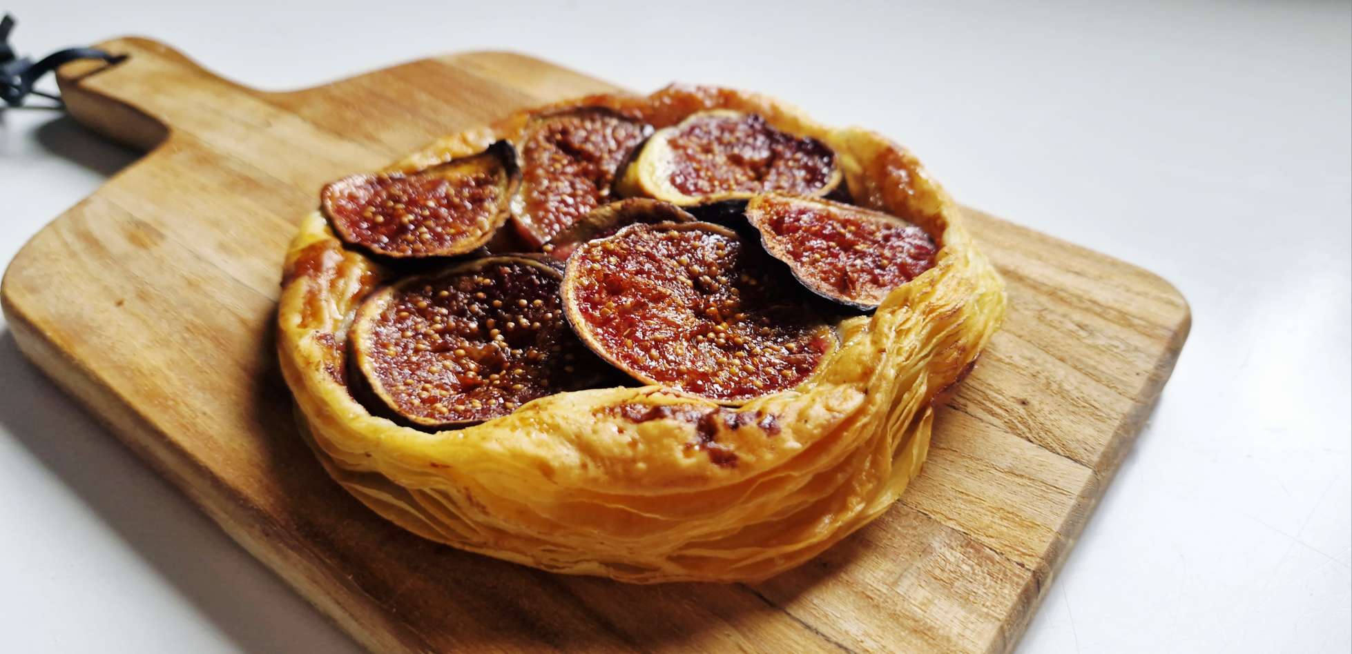 Easy Fig Puff Pastry Tarts with Honey