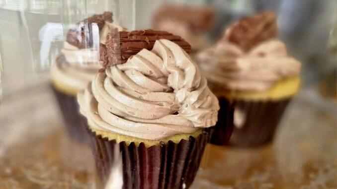 Pavilion Montrose Review: Coffee & Cake