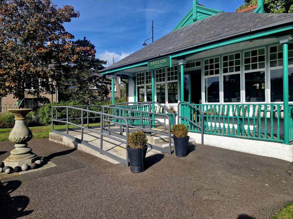 Pavilion Montrose Review: Coffee & Cake