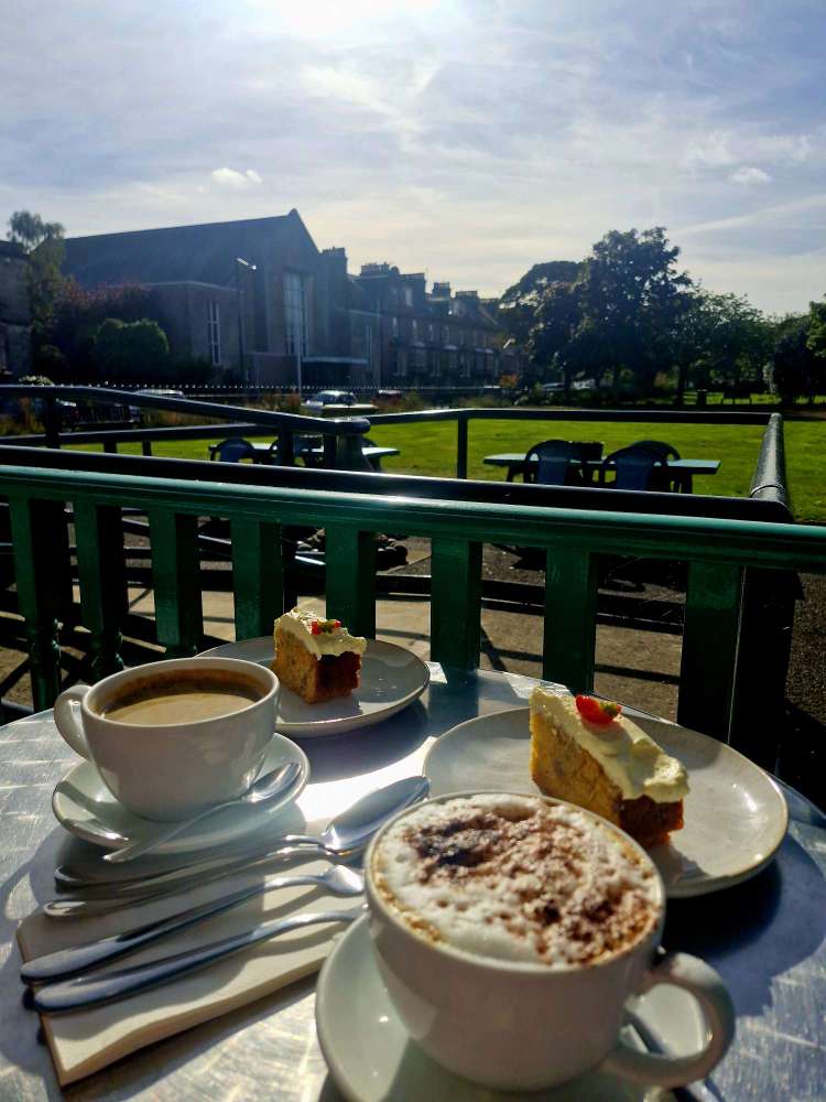 Pavilion Montrose Review: Coffee & Cake