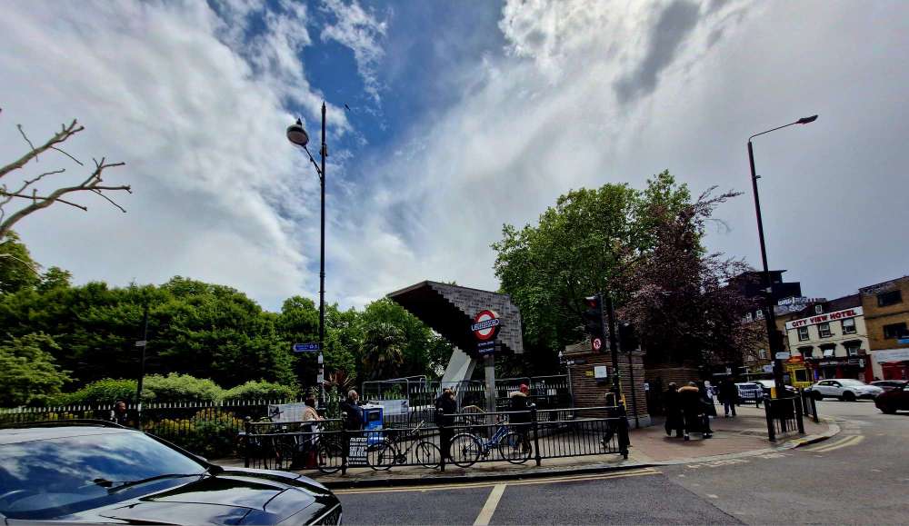 Bethnal Green Disaster: History & Memorial Visitor Guide