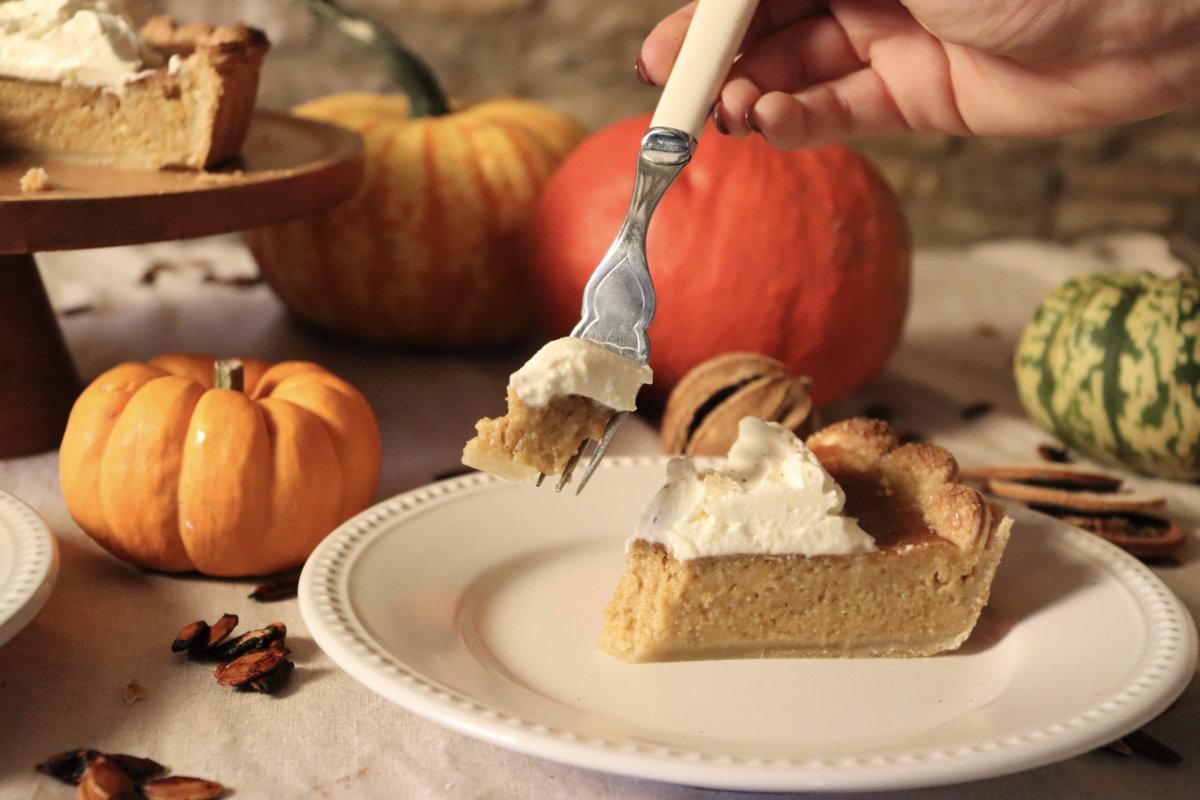 Pumpkin Pie Recipe for Halloween & Bonfire Night